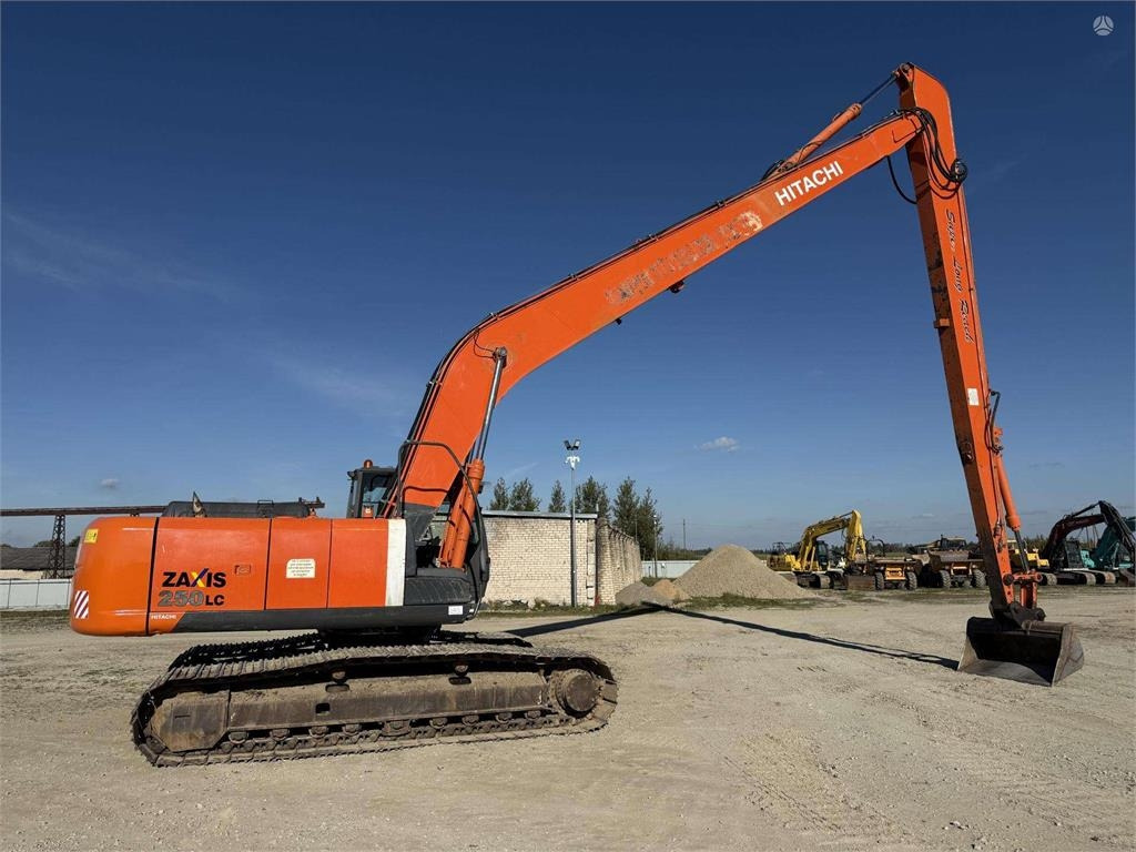 Hitachi ZX 250 LC-3 , 21 M , 800 mm - حفار زحاف: صورة 5 Hitachi ZX 250 LC-3 , 21 M , 800 mm - حفار زحاف: صورة 5
