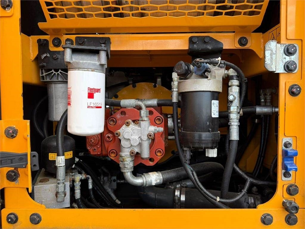 حفار زحاف Hyundai HX 140 A L , 2272 HOURS !: صورة 11 حفار زحاف Hyundai HX 140 A L , 2272 HOURS !: صورة 11