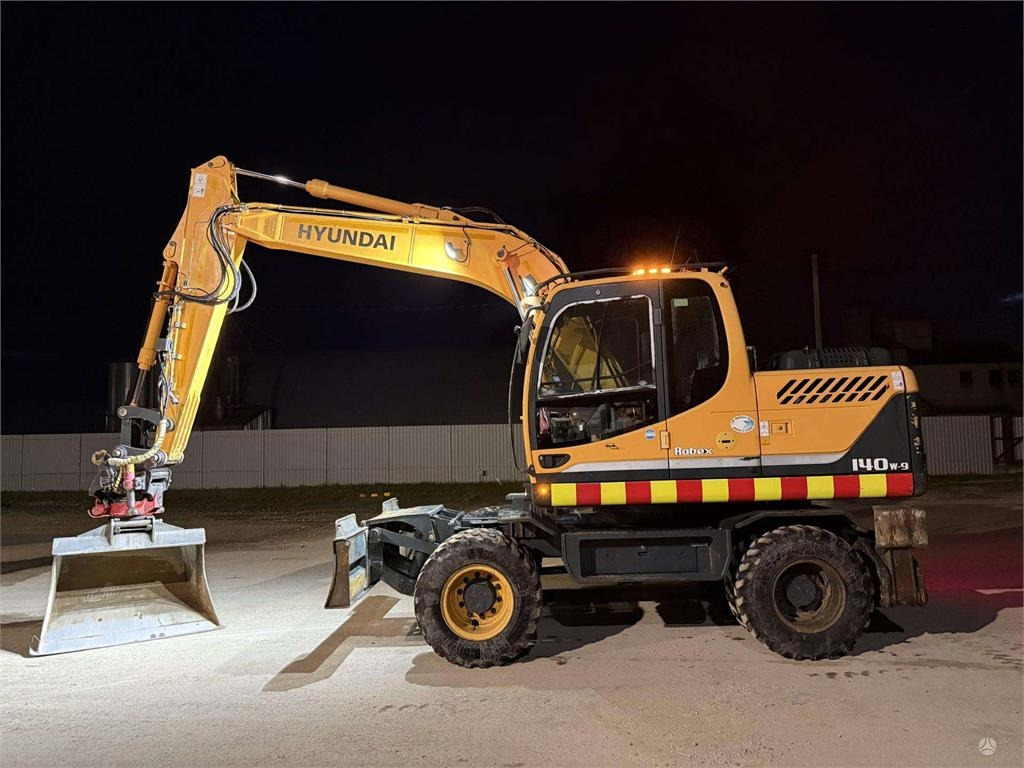 Hyundai Robex 140 W-9 ROTOTILT - حفارة دولاب: صورة 2 Hyundai Robex 140 W-9 ROTOTILT - حفارة دولاب: صورة 2