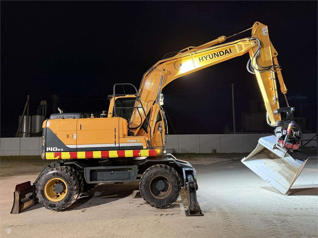 Hyundai Robex 140 W-9 ROTOTILT - حفارة دولاب: صورة 5 Hyundai Robex 140 W-9 ROTOTILT - حفارة دولاب: صورة 5