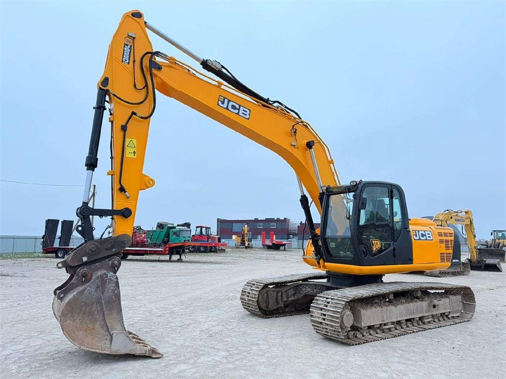 JCB JC 220 LCT4 - حفار زحاف: صورة 1 JCB JC 220 LCT4 - حفار زحاف: صورة 1