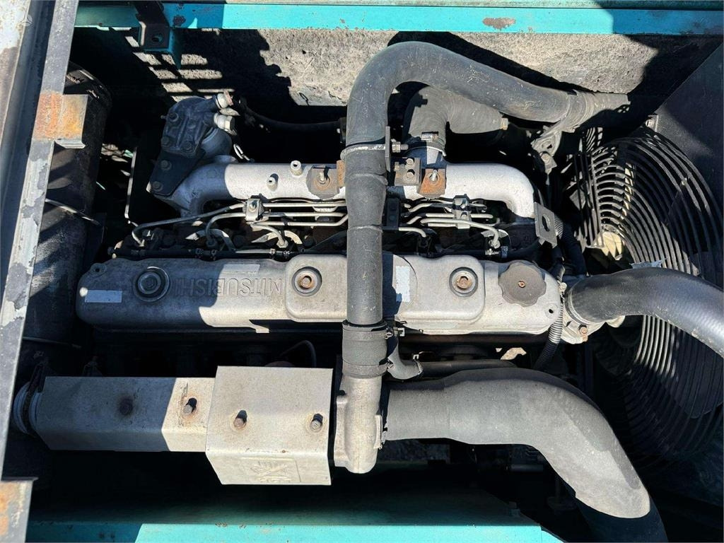 Kobelco SK 250 NLC-6 FOR SPARE PARTS  Kobelco SK 250 NLC-6 FOR SPARE PARTS: صورة 9