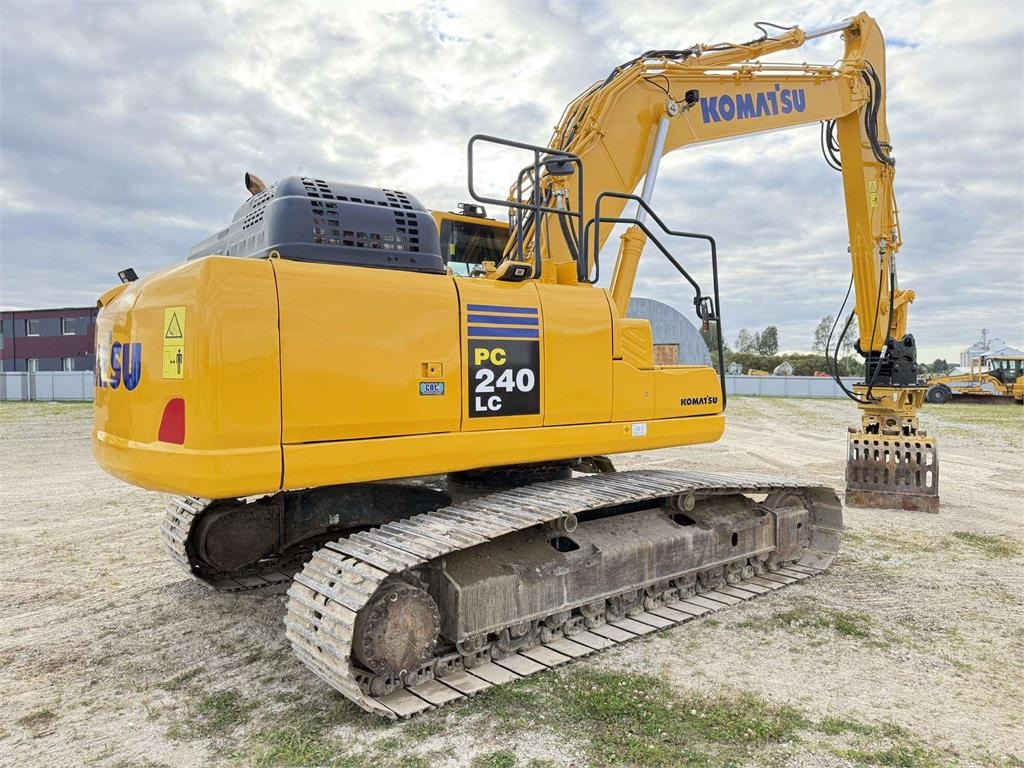Komatsu PC 240 LC-11 - حفار زحاف: صورة 5 Komatsu PC 240 LC-11 - حفار زحاف: صورة 5