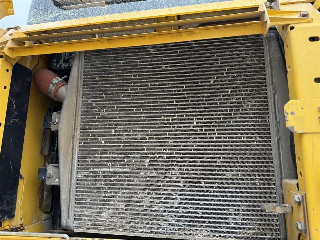 Komatsu PC 450 LC-7 - حفار زحاف: صورة 5 Komatsu PC 450 LC-7 - حفار زحاف: صورة 5