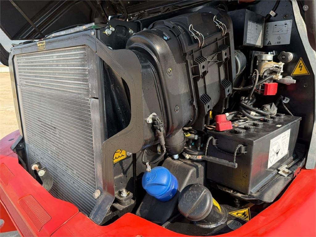 اللودر بعجل Manitou MLA-T 533-145V: صورة 24