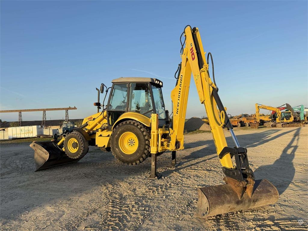 New Holland B 110-4PT , 2 quick couplers - جرافة حفار: صورة 5 New Holland B 110-4PT , 2 quick couplers - جرافة حفار: صورة 5