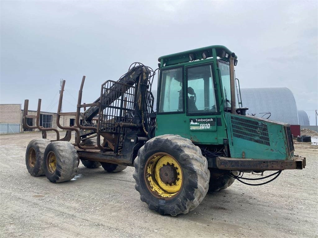 Timberjack 1010 , VISAS ARBA DALIMIS - حافلة الغابات: صورة 2 Timberjack 1010 , VISAS ARBA DALIMIS - حافلة الغابات: صورة 2