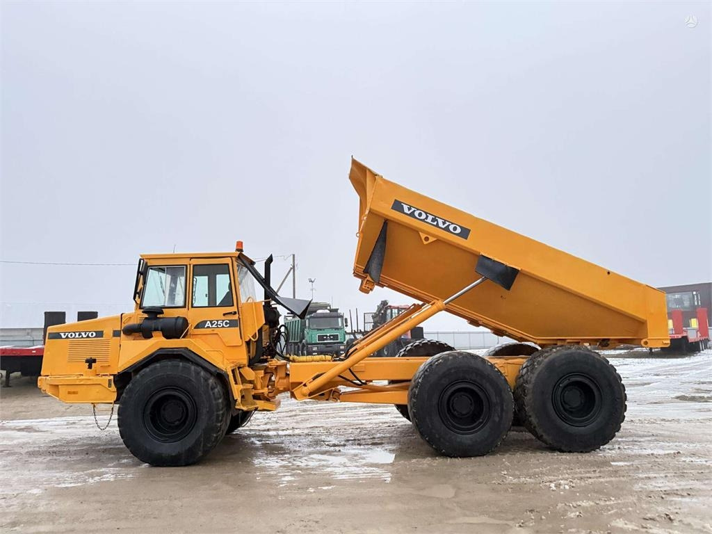 Volvo A25C - شاحنة قلاب مفصلية: صورة 5 Volvo A25C - شاحنة قلاب مفصلية: صورة 5