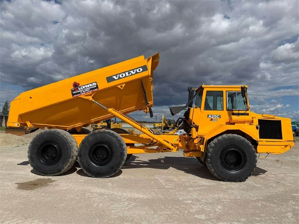 Volvo A25C - شاحنة قلاب مفصلية: صورة 2 Volvo A25C - شاحنة قلاب مفصلية: صورة 2