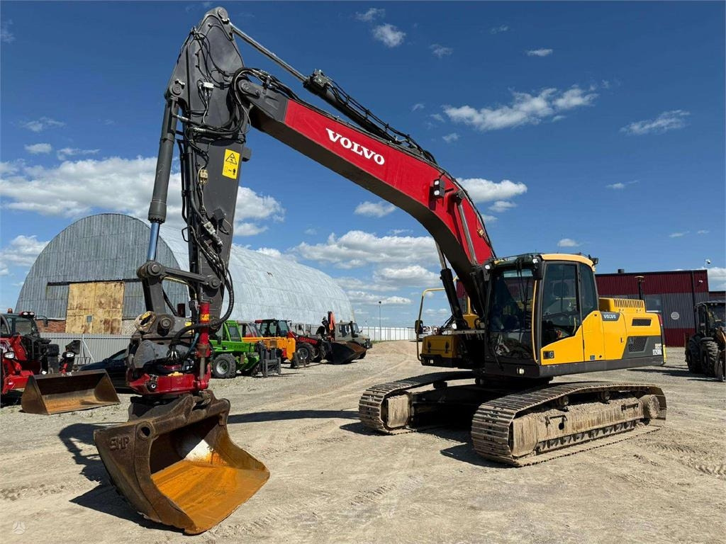 Volvo EC 250 DL 3D LEICA + ROTOTILT - حفار زحاف: صورة 3 Volvo EC 250 DL 3D LEICA + ROTOTILT - حفار زحاف: صورة 3