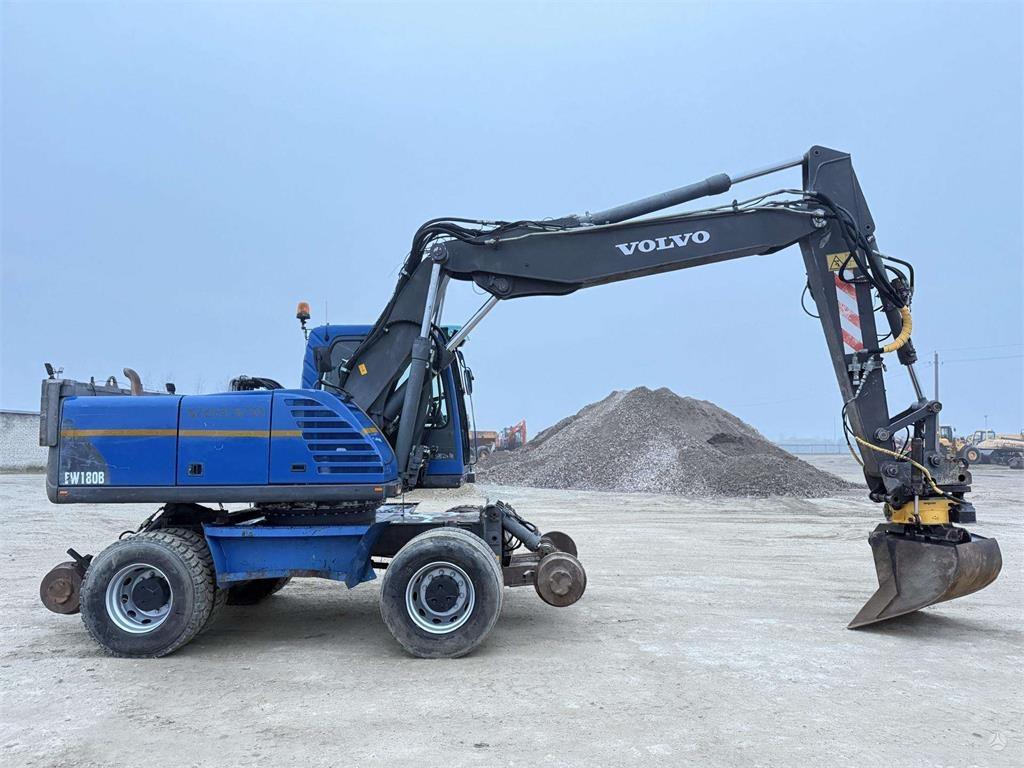 Volvo EW 180 BV ENGCON + RAILWAY - حفارة دولاب: صورة 5 Volvo EW 180 BV ENGCON + RAILWAY - حفارة دولاب: صورة 5