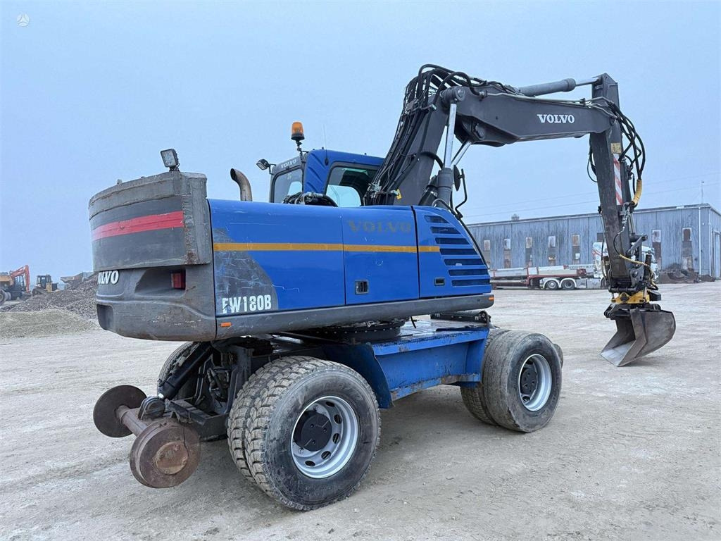 Volvo EW 180 BV ENGCON + RAILWAY - حفارة دولاب: صورة 4 Volvo EW 180 BV ENGCON + RAILWAY - حفارة دولاب: صورة 4