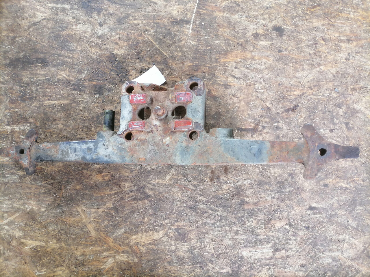 DAF Air suspension bracket 1253155 - المحور و قطع الغيار - شاحنة: صورة 4 DAF Air suspension bracket 1253155 - المحور و قطع الغيار - شاحنة: صورة 4
