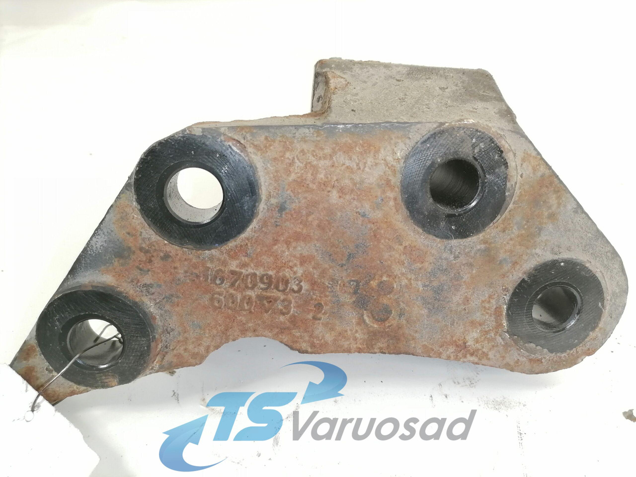 DAF Engine bracket 1670903 - المحرك و قطع الغيار - شاحنة: صورة 4 DAF Engine bracket 1670903 - المحرك و قطع الغيار - شاحنة: صورة 4