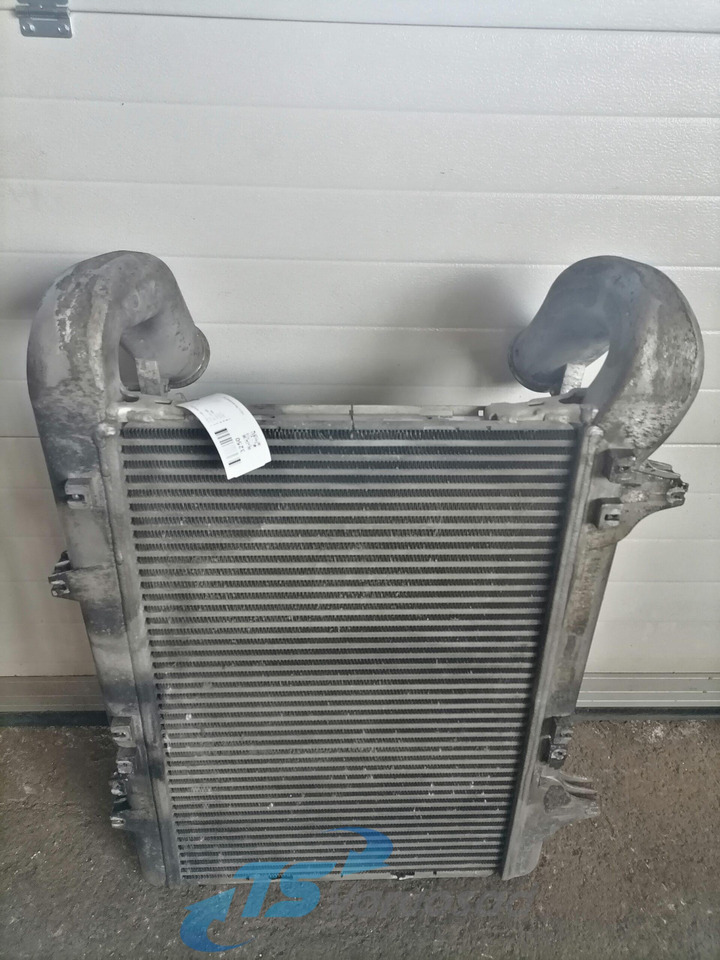DAF Intercooler radiator 1691394 - المبرد - شاحنة: صورة 3 DAF Intercooler radiator 1691394 - المبرد - شاحنة: صورة 3