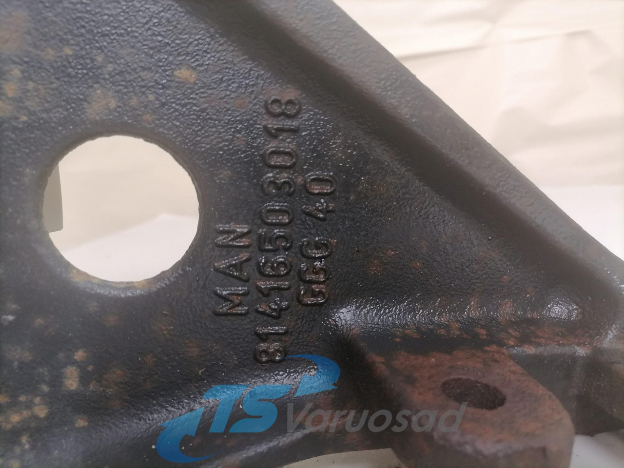 MAN Bummmmper bracket 81416503018 - مصد العربة - شاحنة: صورة 3 MAN Bummmmper bracket 81416503018 - مصد العربة - شاحنة: صورة 3