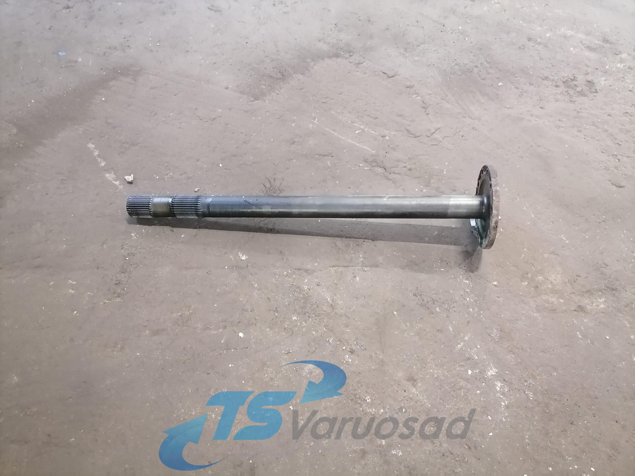 MAN Drive shaft 81355020147 - نصف رمح - شاحنة: صورة 1 MAN Drive shaft 81355020147 - نصف رمح - شاحنة: صورة 1