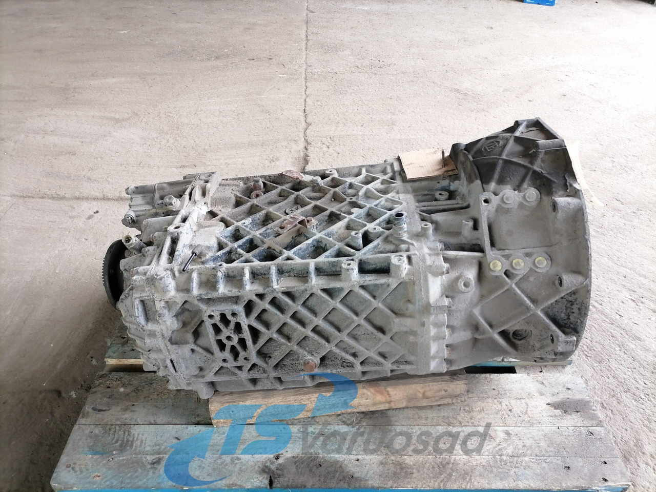 MAN Gearbox 81320046016 - علبة التروس و قطع الغيار - شاحنة: صورة 2 MAN Gearbox 81320046016 - علبة التروس و قطع الغيار - شاحنة: صورة 2
