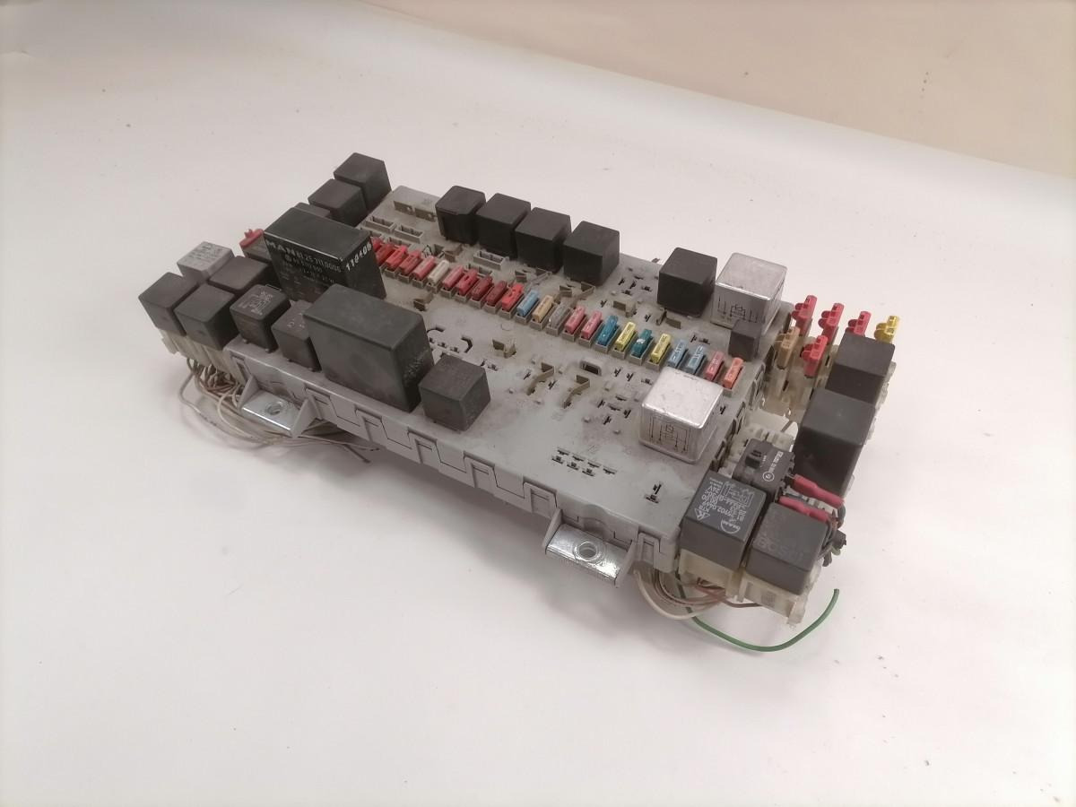 MAN Kaitsmepaneel 81254446060 - فيوز - شاحنة: صورة 2 MAN Kaitsmepaneel 81254446060 - فيوز - شاحنة: صورة 2