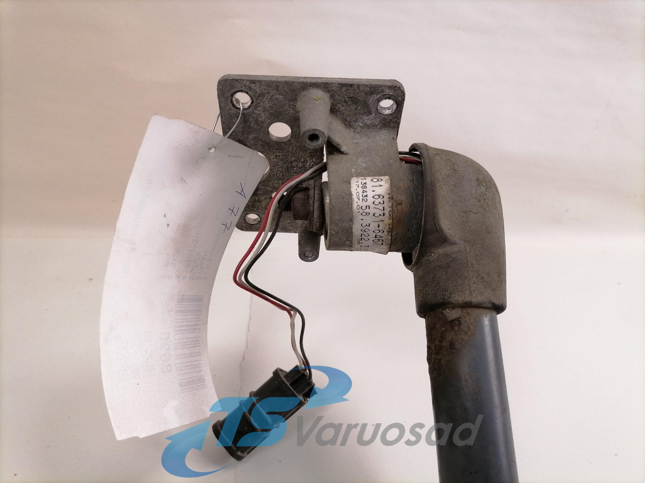 MAN Küljepeegel, parem 81637316560 - المرآة الخلفية للسيارة - شاحنة: صورة 3 MAN Küljepeegel, parem 81637316560 - المرآة الخلفية للسيارة - شاحنة: صورة 3