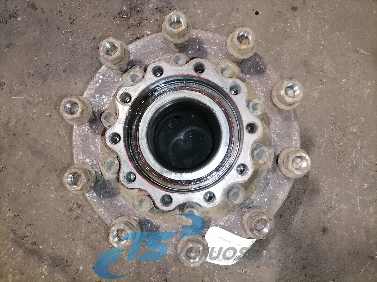 MAN Rear axel hub 81357010155 - محور - شاحنة: صورة 3 MAN Rear axel hub 81357010155 - محور - شاحنة: صورة 3