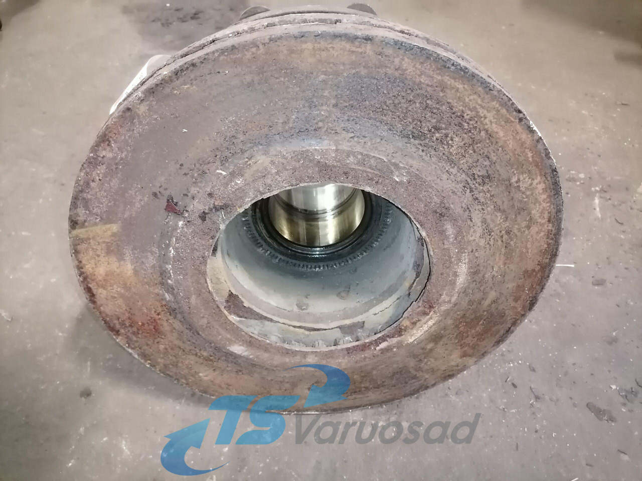 MAN Rear axel hub 81357010155 - محور - شاحنة: صورة 4 MAN Rear axel hub 81357010155 - محور - شاحنة: صورة 4