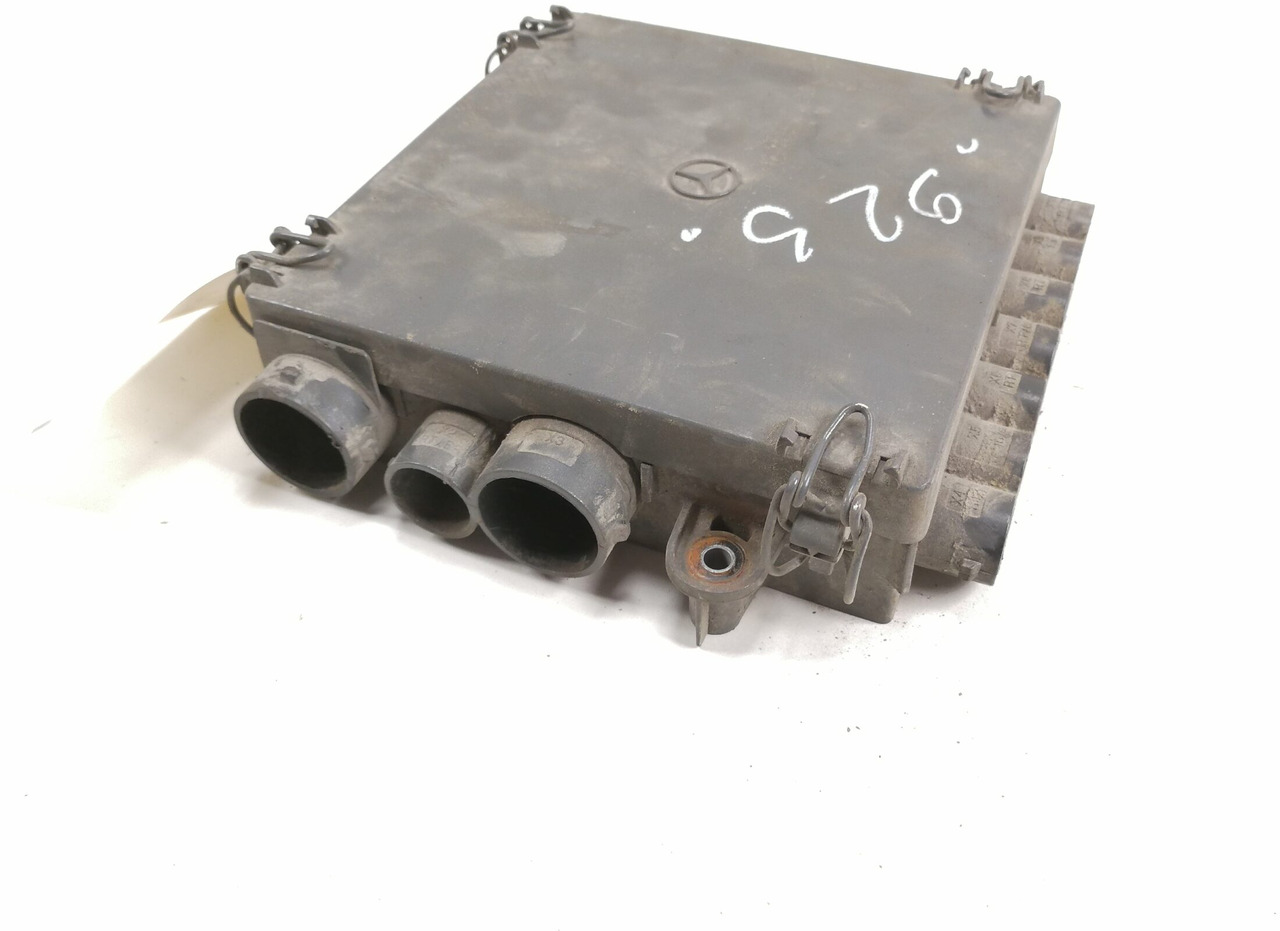 Mercedes-Benz Juhtmestiku harukarp A9605460440 - فيوز - شاحنة: صورة 1 Mercedes-Benz Juhtmestiku harukarp A9605460440 - فيوز - شاحنة: صورة 1