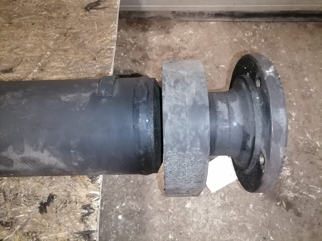 Mercedes-Benz Propeller shaft A6594100101 - عمود الكردان - شاحنة: صورة 2 Mercedes-Benz Propeller shaft A6594100101 - عمود الكردان - شاحنة: صورة 2