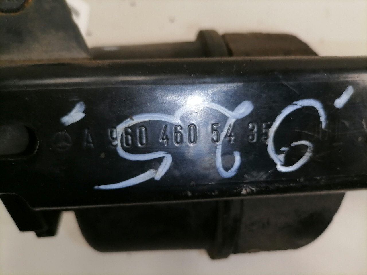 Mercedes-Benz Roolisüsteemi õlimahuti A0004668502 - خرطوم التوجيه - شاحنة: صورة 5 Mercedes-Benz Roolisüsteemi õlimahuti A0004668502 - خرطوم التوجيه - شاحنة: صورة 5