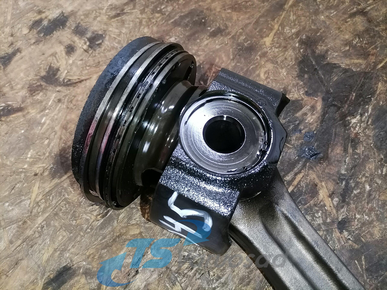 Scania Connecting rod + piston 2263286 - بساتم/ حلقات/ بطانات - شاحنة: صورة 2 Scania Connecting rod + piston 2263286 - بساتم/ حلقات/ بطانات - شاحنة: صورة 2