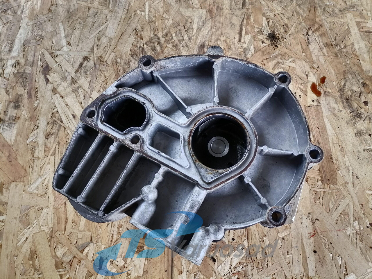 Scania Cooling pump 1896752 - مضخة المبرد - شاحنة: صورة 2 Scania Cooling pump 1896752 - مضخة المبرد - شاحنة: صورة 2