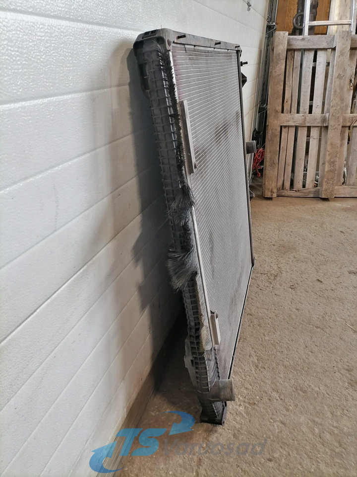 Scania Cooling radiator 1781365 - مبرد المحرك - شاحنة: صورة 3 Scania Cooling radiator 1781365 - مبرد المحرك - شاحنة: صورة 3