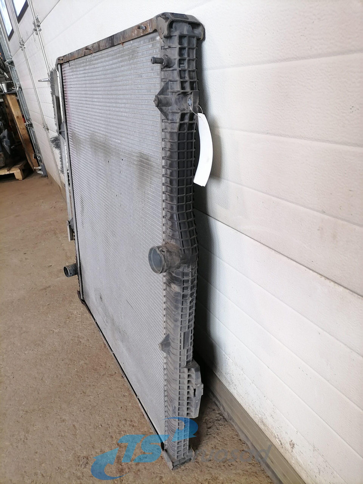 Scania Cooling radiator 1781365 - مبرد المحرك - شاحنة: صورة 4 Scania Cooling radiator 1781365 - مبرد المحرك - شاحنة: صورة 4