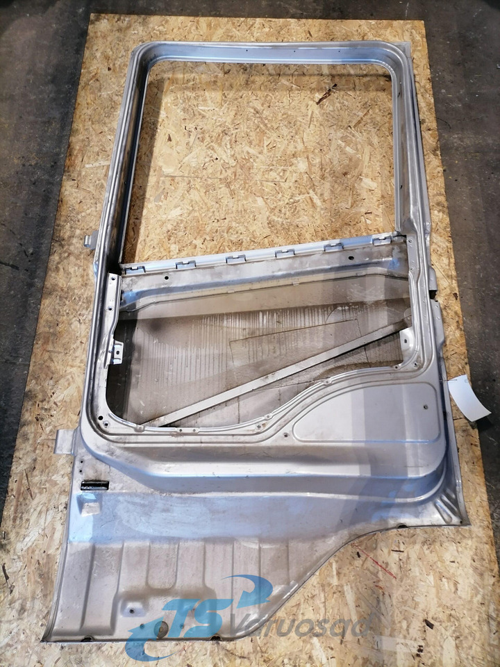 Scania Door 1384422 - باب و قطع الغيار - شاحنة: صورة 2 Scania Door 1384422 - باب و قطع الغيار - شاحنة: صورة 2