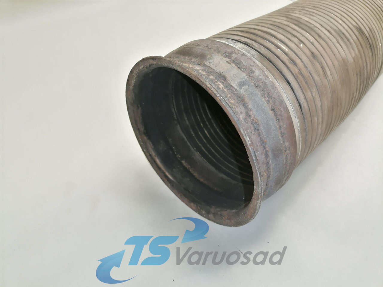 Scania Exhaust pipe 1529474 - كاتم الصوت - شاحنة: صورة 2 Scania Exhaust pipe 1529474 - كاتم الصوت - شاحنة: صورة 2