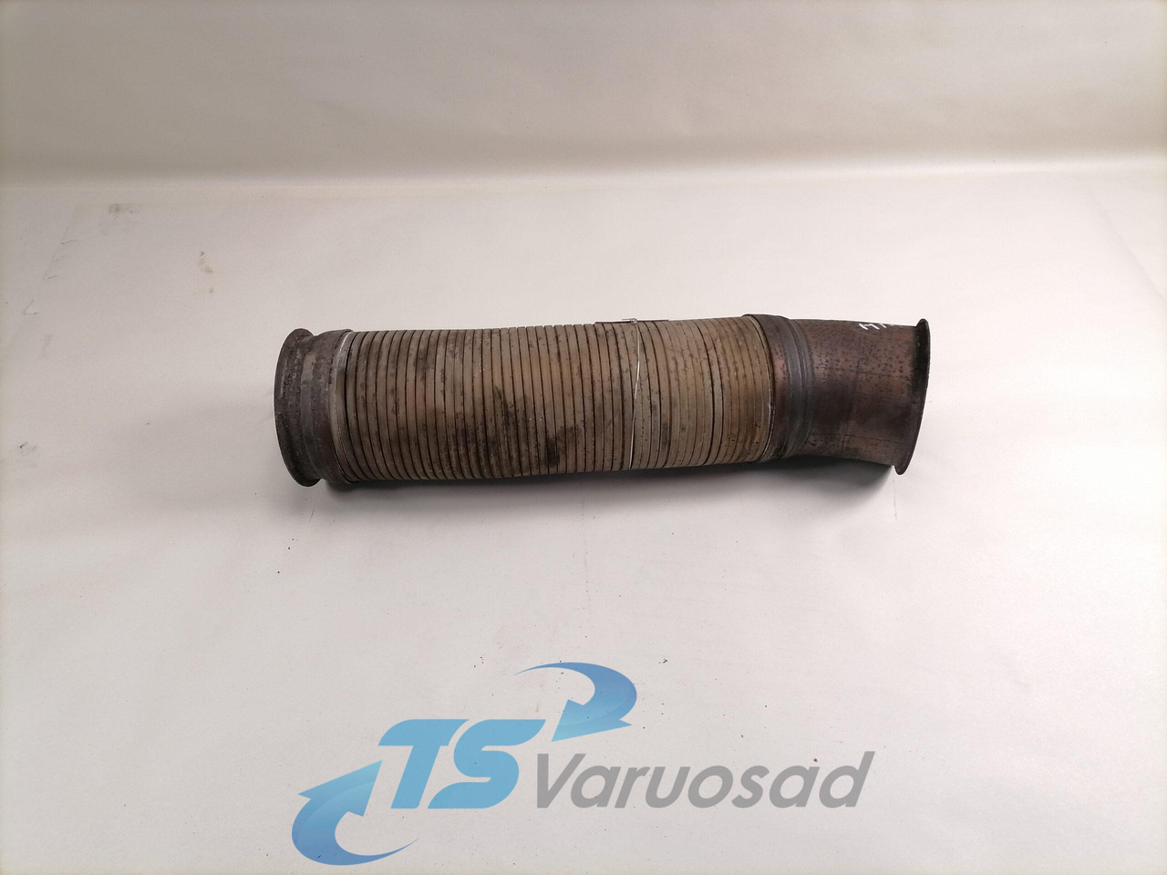 Scania Exhaust pipe 1529474 - كاتم الصوت - شاحنة: صورة 1 Scania Exhaust pipe 1529474 - كاتم الصوت - شاحنة: صورة 1