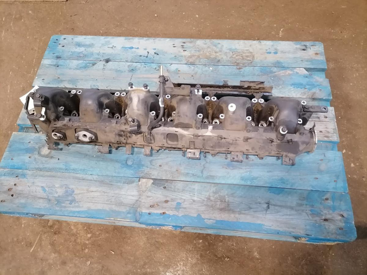 Scania Intake mainfold 2360430 - مشعب السحب - شاحنة: صورة 4 Scania Intake mainfold 2360430 - مشعب السحب - شاحنة: صورة 4