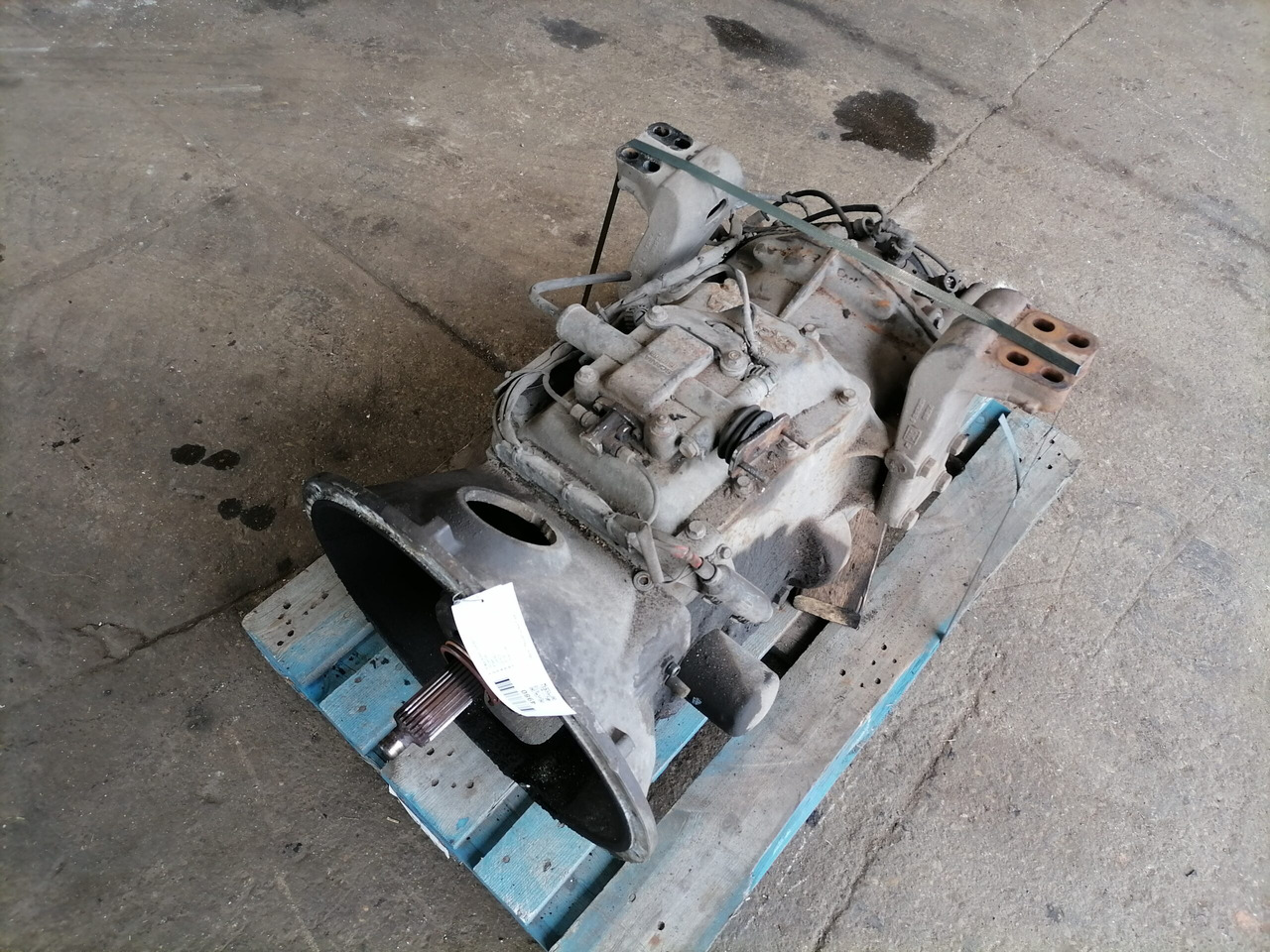 Scania Käigukast GR801 GR801 - علبة التروس و قطع الغيار - شاحنة: صورة 1 Scania Käigukast GR801 GR801 - علبة التروس و قطع الغيار - شاحنة: صورة 1