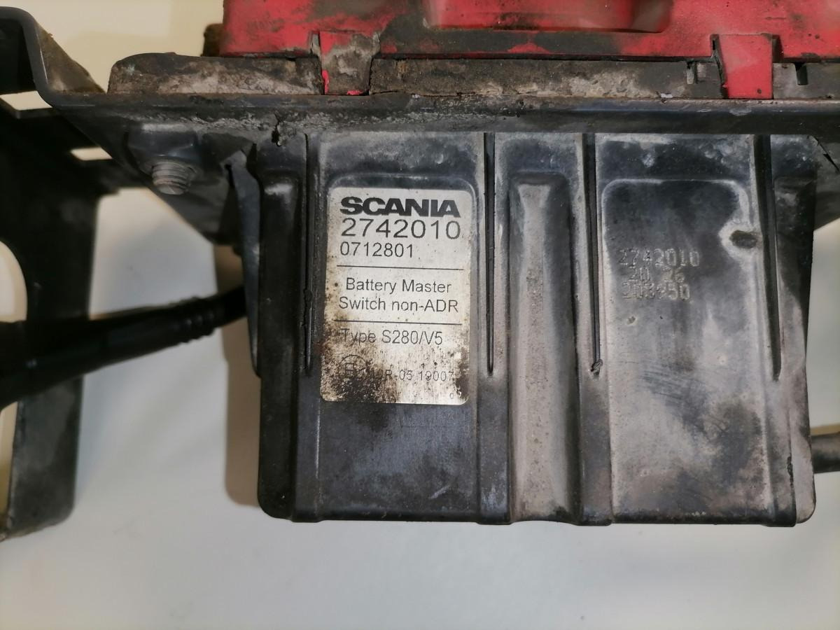 Scania Massilüliti 2742010 - مرحل - شاحنة: صورة 5 Scania Massilüliti 2742010 - مرحل - شاحنة: صورة 5