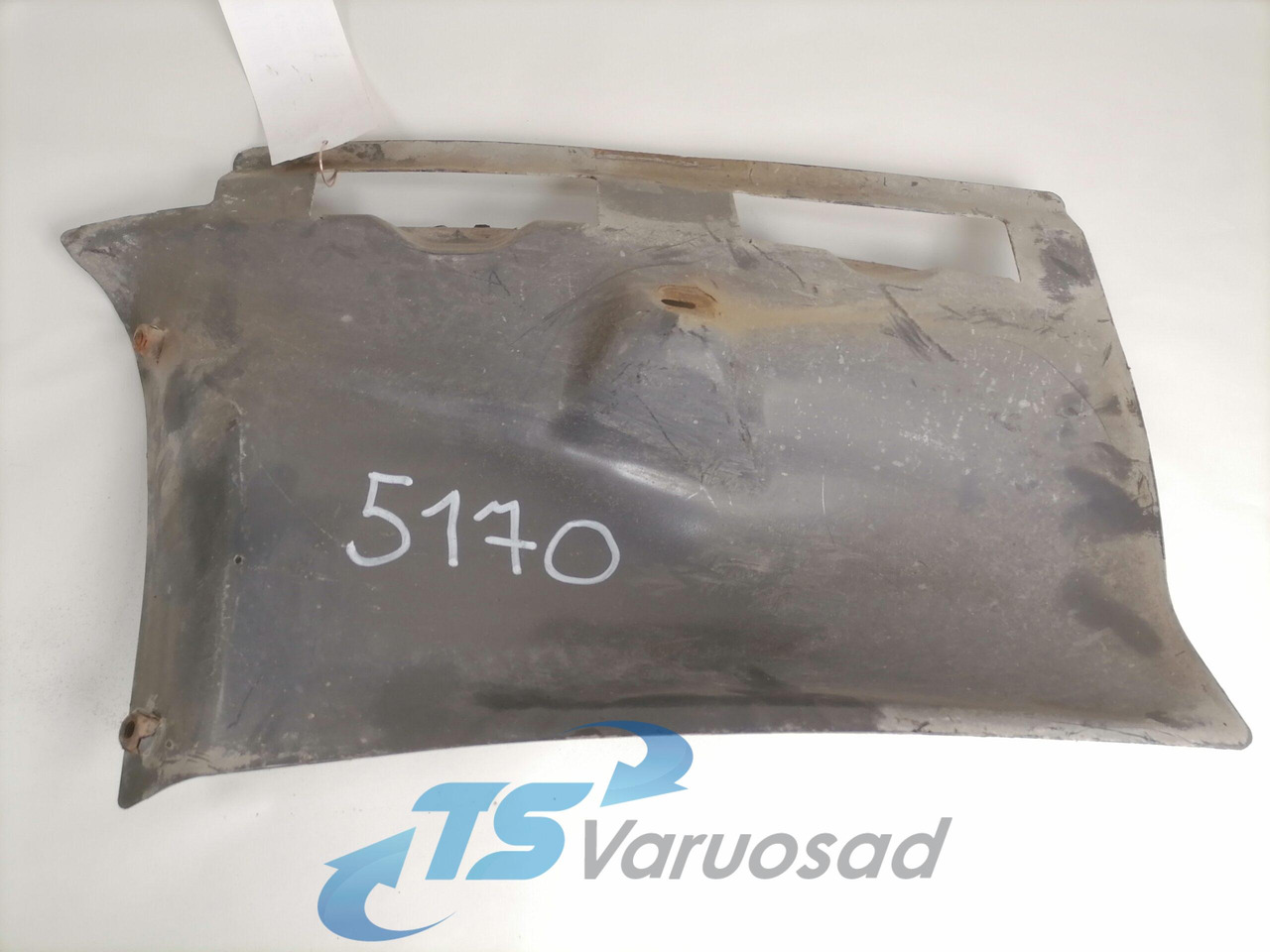Scania Mudguard 1371572 - قطع غيار عامة - شاحنة: صورة 1 Scania Mudguard 1371572 - قطع غيار عامة - شاحنة: صورة 1