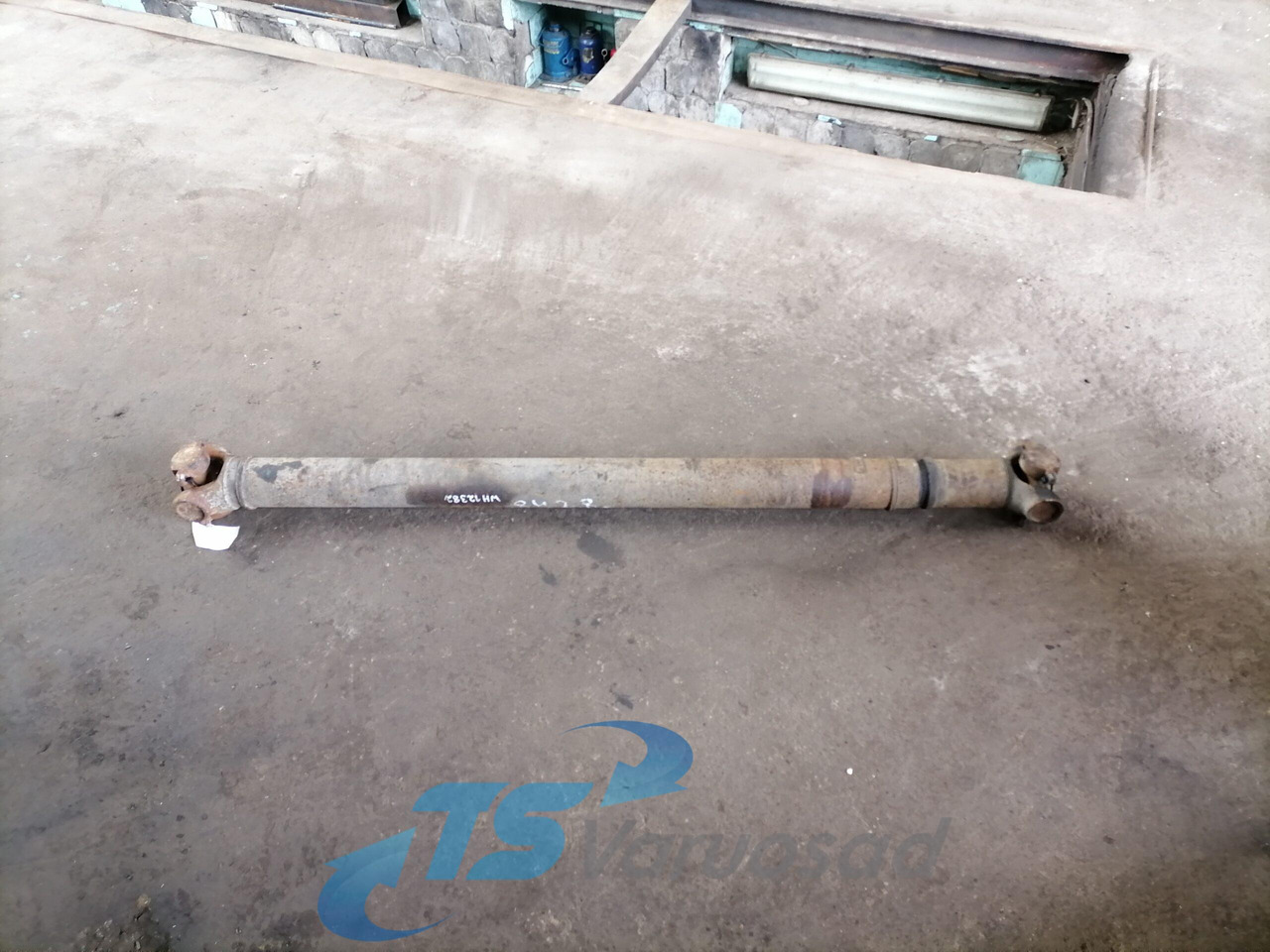 Scania Propeller shaft 1758616 - عمود الكردان - شاحنة: صورة 1 Scania Propeller shaft 1758616 - عمود الكردان - شاحنة: صورة 1