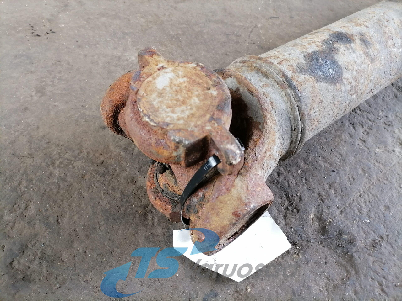 Scania Propeller shaft 1758616 - عمود الكردان - شاحنة: صورة 3 Scania Propeller shaft 1758616 - عمود الكردان - شاحنة: صورة 3