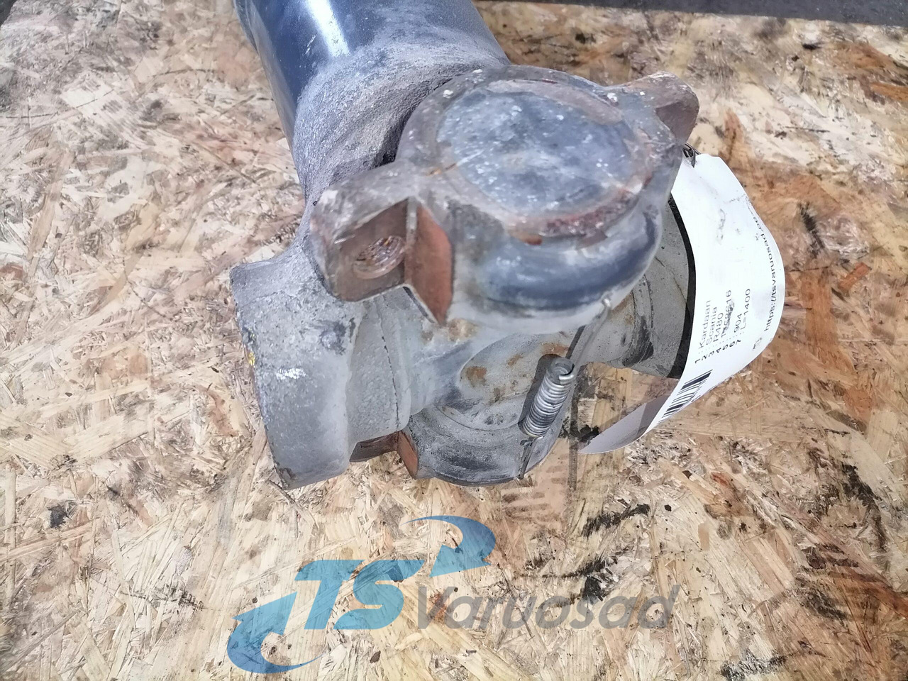 Scania Propeller shaft 1758616 - عمود الكردان - شاحنة: صورة 4 Scania Propeller shaft 1758616 - عمود الكردان - شاحنة: صورة 4