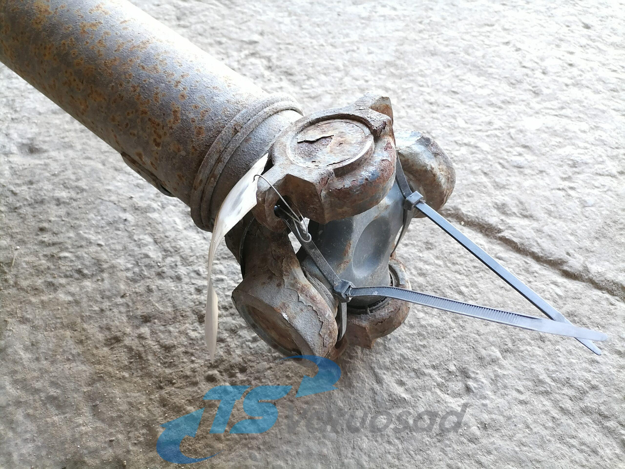 Scania Propeller shaft 1758978 - عمود الكردان - شاحنة: صورة 2 Scania Propeller shaft 1758978 - عمود الكردان - شاحنة: صورة 2