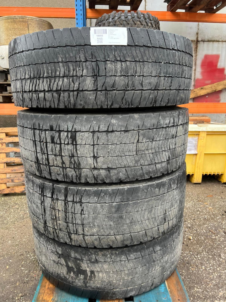 Scania Rehvid + veljed 315/70R22.5 31570R225 - الإطارات والجنوط - شاحنة: صورة 1 Scania Rehvid + veljed 315/70R22.5 31570R225 - الإطارات والجنوط - شاحنة: صورة 1