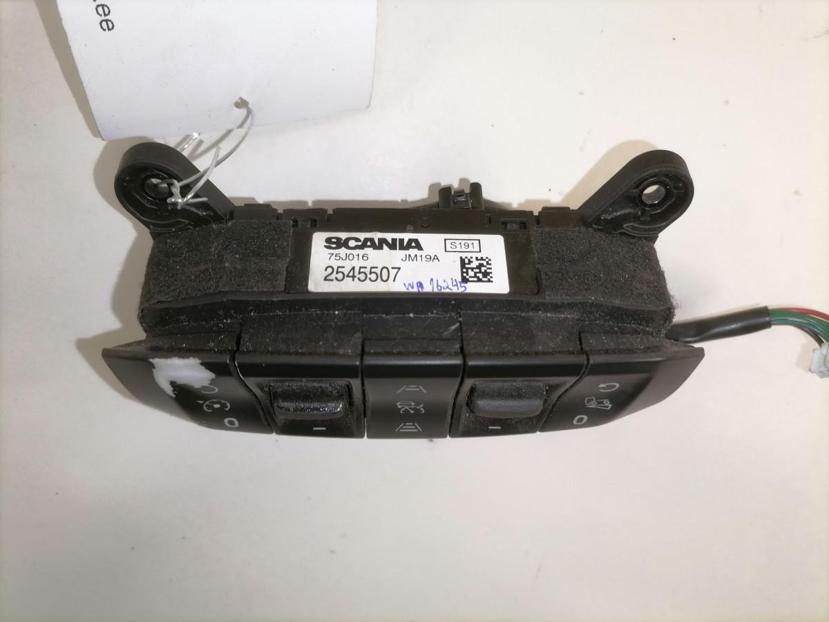 Scania Roolinupp 2545507 - مقود - شاحنة: صورة 3 Scania Roolinupp 2545507 - مقود - شاحنة: صورة 3