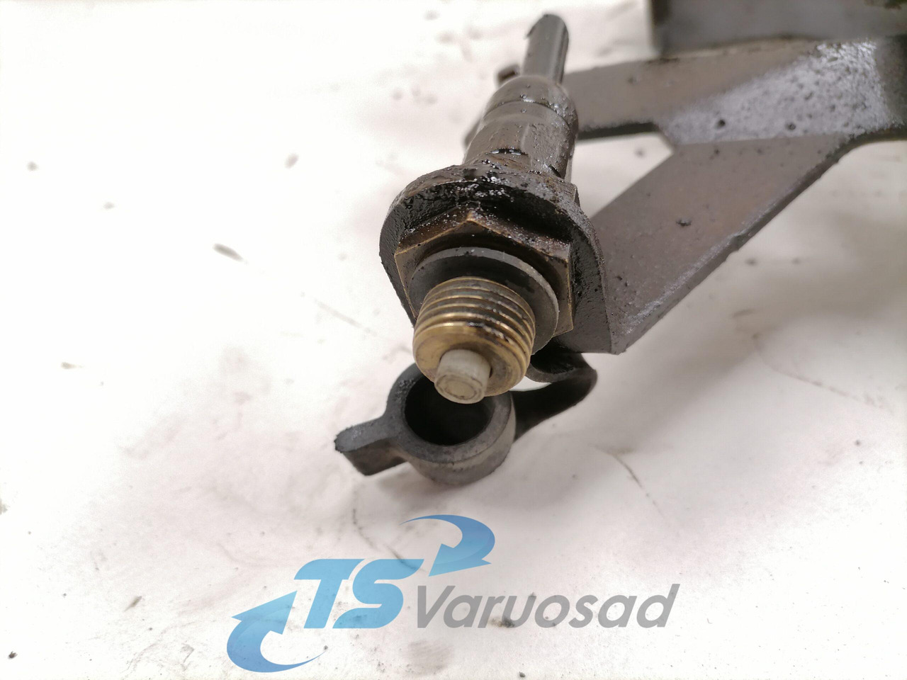 Scania Roolisüsteemi õlimahuti kandur 1446713 - خرطوم التوجيه - شاحنة: صورة 3 Scania Roolisüsteemi õlimahuti kandur 1446713 - خرطوم التوجيه - شاحنة: صورة 3