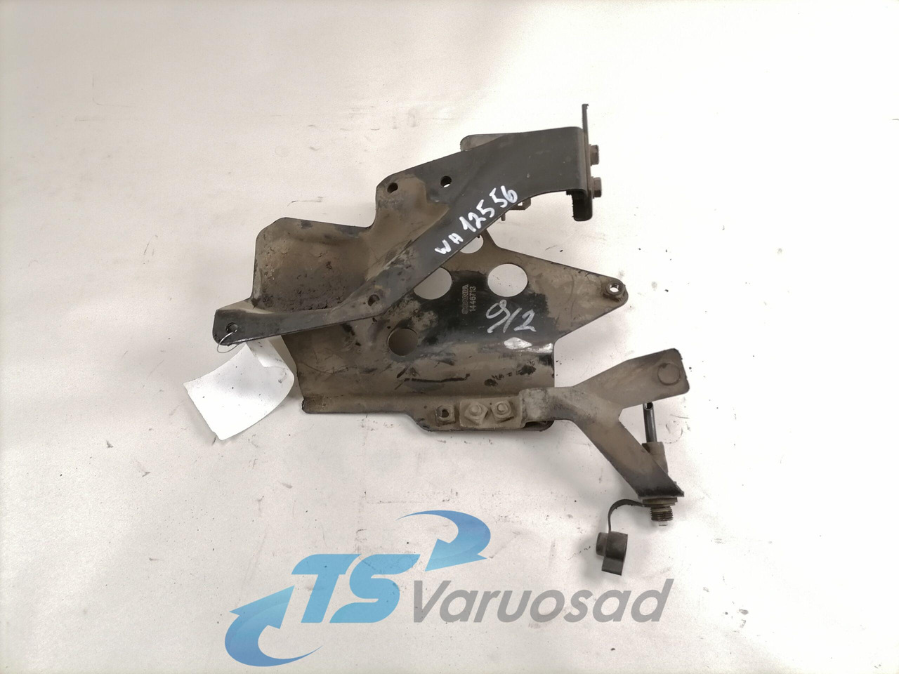 Scania Roolisüsteemi õlimahuti kandur 1446713 - خرطوم التوجيه - شاحنة: صورة 1 Scania Roolisüsteemi õlimahuti kandur 1446713 - خرطوم التوجيه - شاحنة: صورة 1