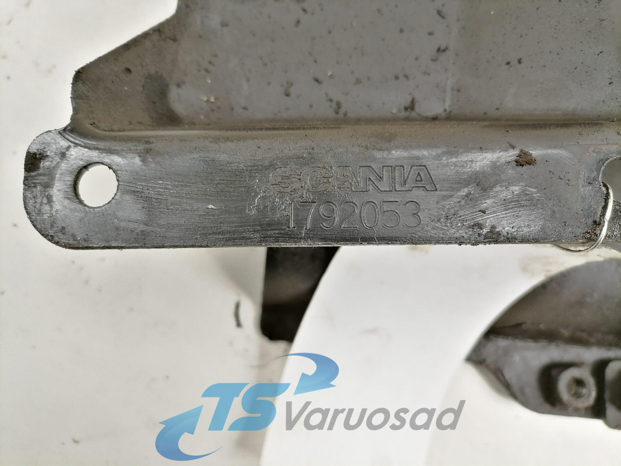 Scania Roolisüsteemi õlimahuti kandur 1792053 - خرطوم التوجيه - شاحنة: صورة 2 Scania Roolisüsteemi õlimahuti kandur 1792053 - خرطوم التوجيه - شاحنة: صورة 2