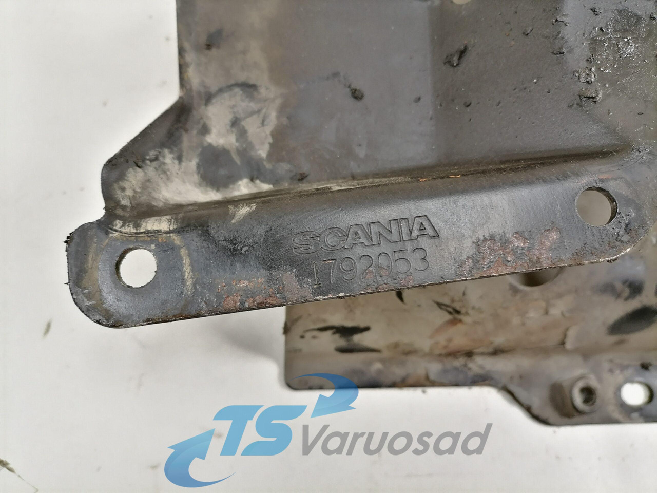 Scania Roolisüsteemi õlimahuti kandur 1792053 - خرطوم التوجيه - شاحنة: صورة 3 Scania Roolisüsteemi õlimahuti kandur 1792053 - خرطوم التوجيه - شاحنة: صورة 3
